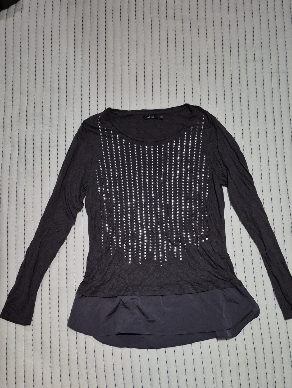 🌼Free w/purchase - Apt. 9 Long-Sleeve Top with Rhinestone Front and Layered Hem